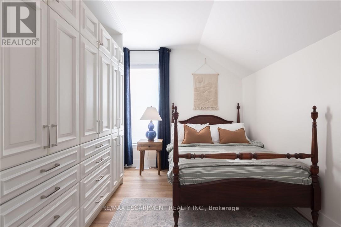 8-10 Ontario Street, Grimsby, Ontario  L3M 3G9 - Photo 31 - X12755292