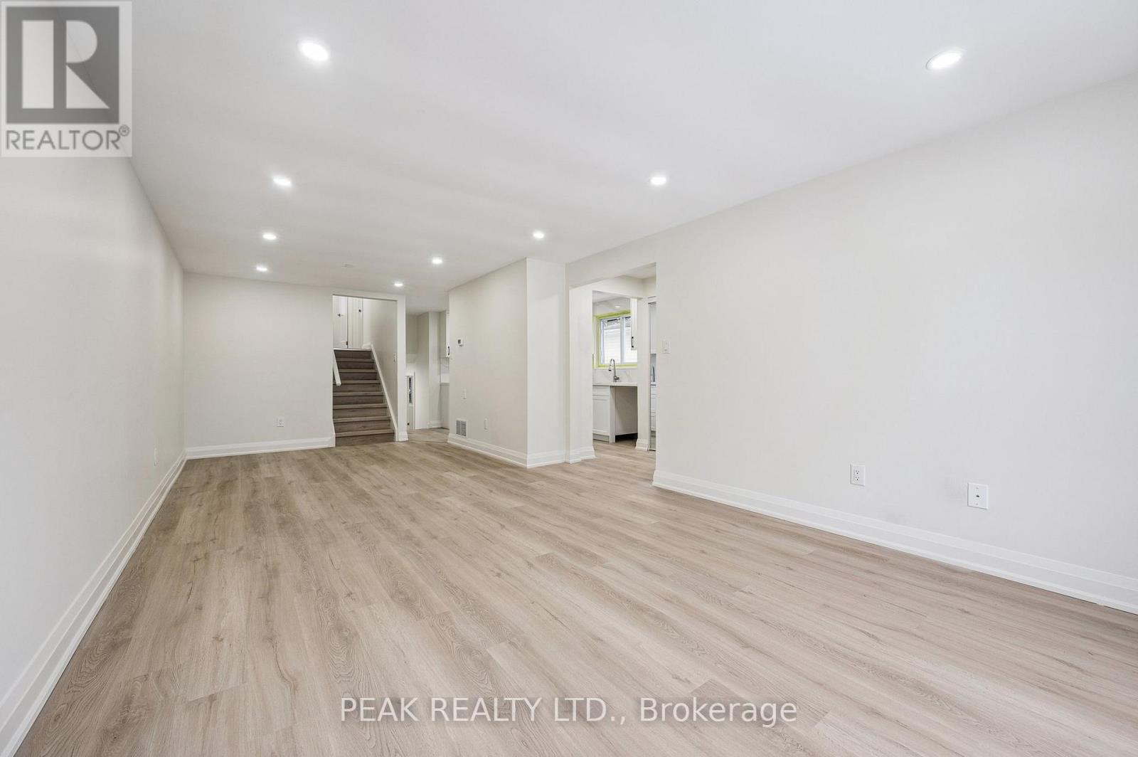 116 Markwood Drive, Kitchener, Ontario  N2M 2H6 - Photo 24 - X12755360