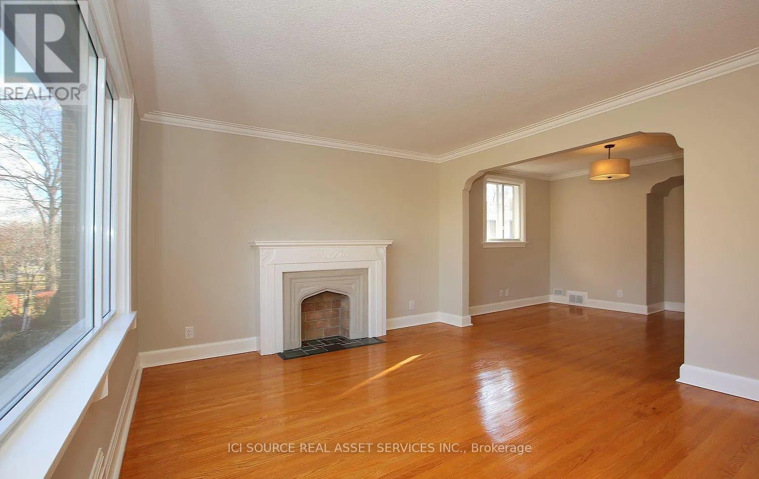 34 Gwendolen Crescent, Toronto (Lansing-Westgate), Ontario  M2N 2L7 - Photo 4 - C12602138