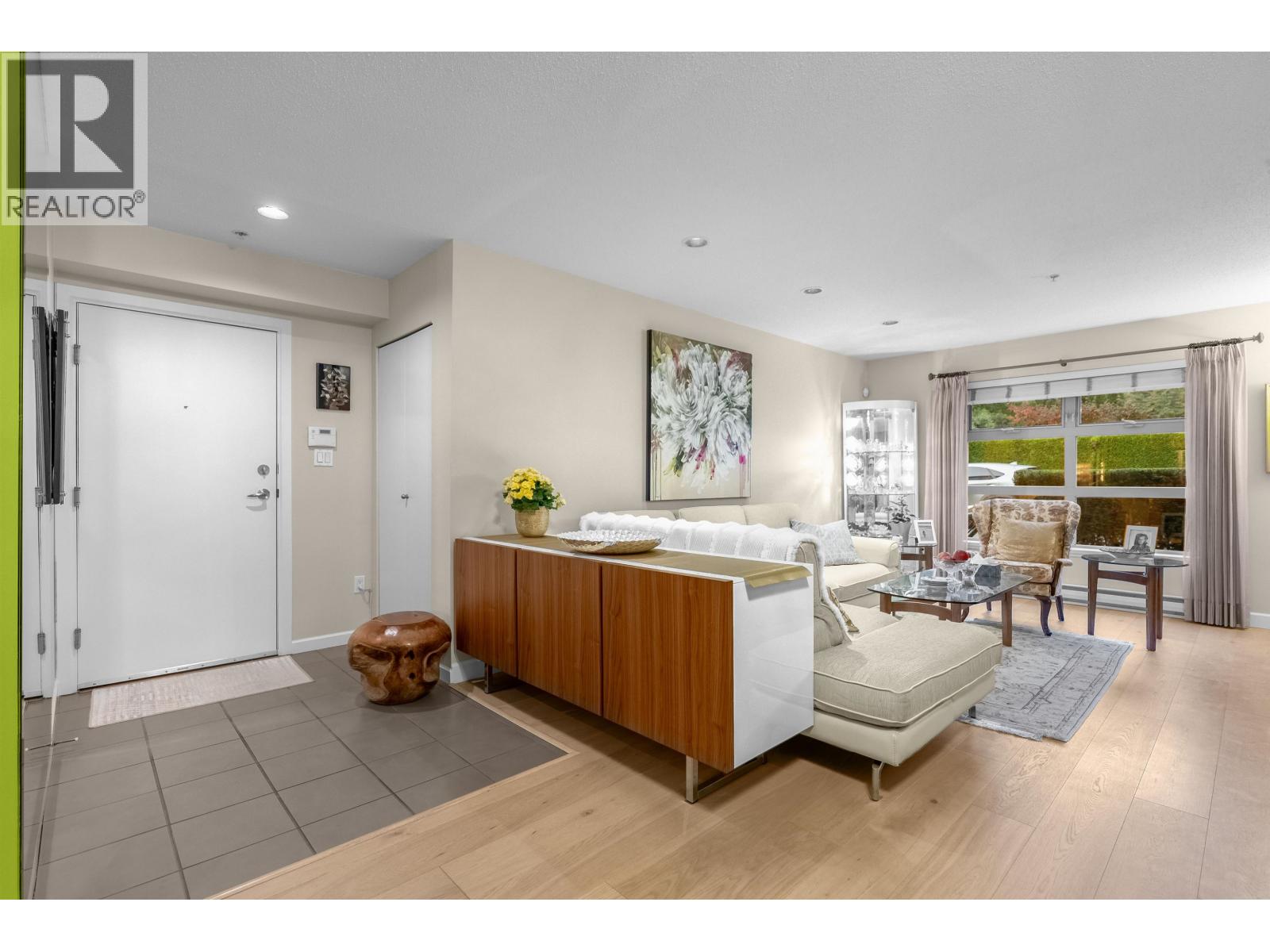 104 3750 Edgemont Boulevard, North Vancouver, British Columbia  V7R 2P8 - Photo 6 - R3086508