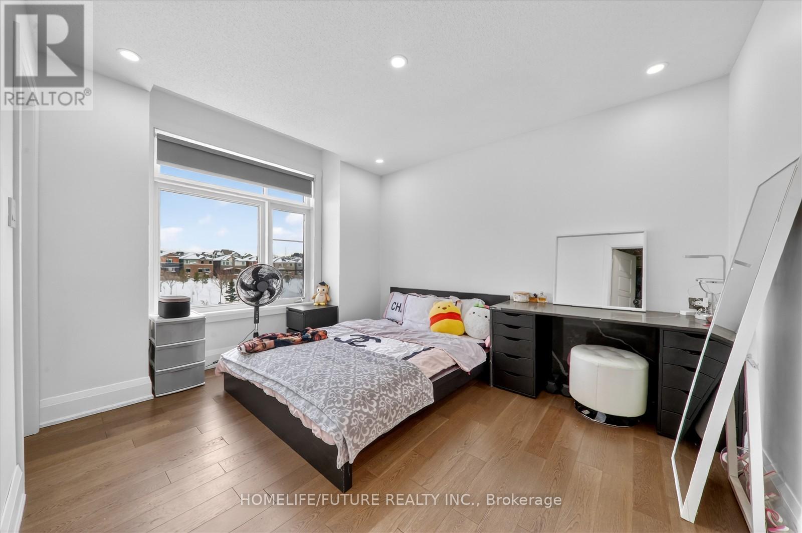 130 Tango Crescent, Newmarket (Woodland Hill), Ontario  L3X 0K4 - Photo 31 - N12755372