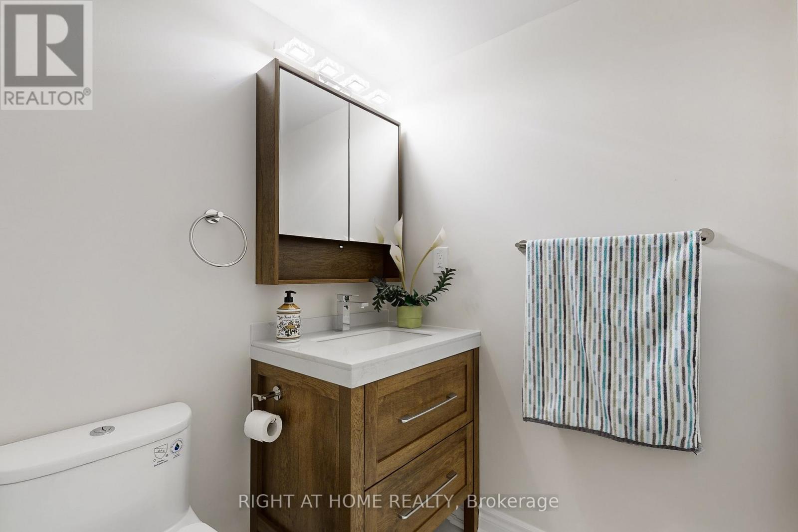 702 - 1338 York Mills Road, Toronto (Parkwoods-Donalda), Ontario  M3A 3M3 - Photo 15 - C12755354