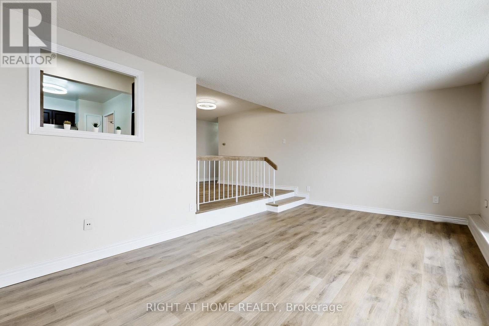 702 - 1338 York Mills Road, Toronto (Parkwoods-Donalda), Ontario  M3A 3M3 - Photo 5 - C12755354