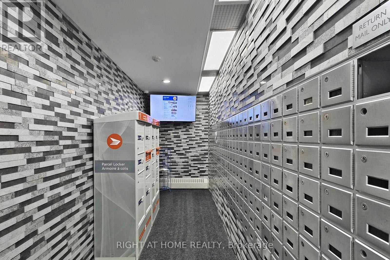 702 - 1338 York Mills Road, Toronto (Parkwoods-Donalda), Ontario  M3A 3M3 - Photo 33 - C12755354