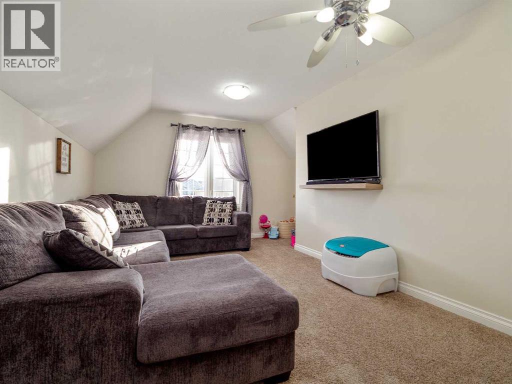 421 11 Street, Nobleford, Alberta  T0L 1S0 - Photo 28 - A2279904