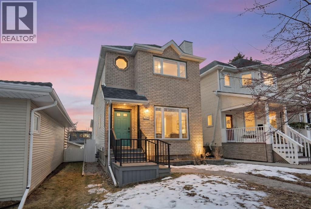 2213 31 Avenue SW, Calgary, Alberta