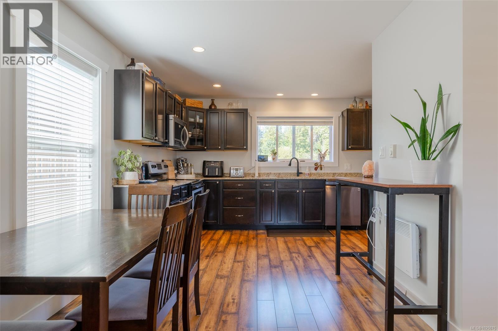 5585 Swallow Dr, Port Alberni, British Columbia  V9Y 7H1 - Photo 13 - 1025075