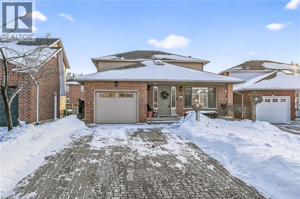 15 Gabriele Court, Hamilton, Ontario  L8G 5C4 - Photo 2 - 40802520