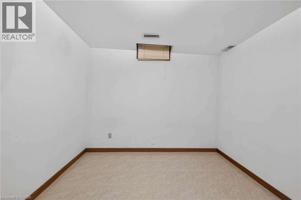 15 Gabriele Court, Hamilton, Ontario  L8G 5C4 - Photo 41 - 40802520