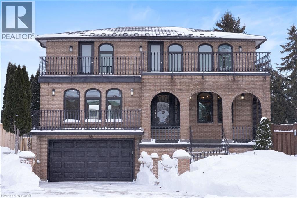 16 BOSNA Court, Hamilton, Ontario