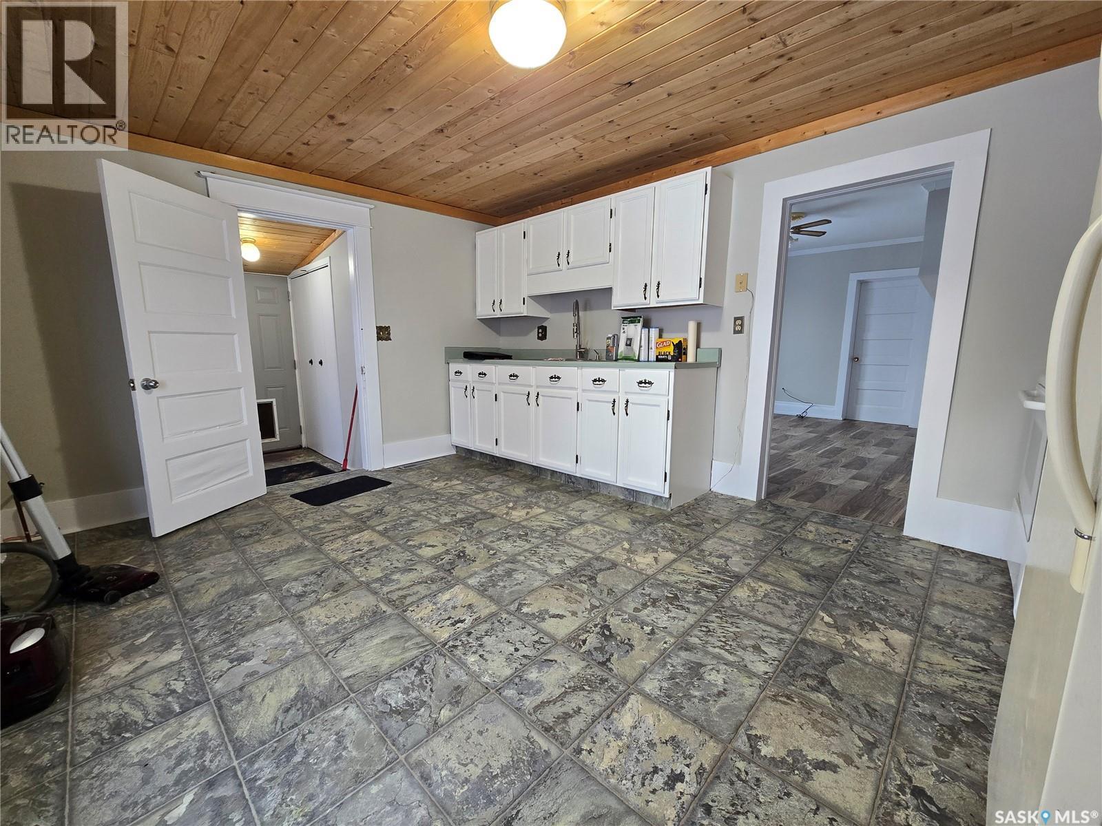 Litschke Acreage, Halbrite, Saskatchewan  S0C 1H0 - Photo 6 - SK027919