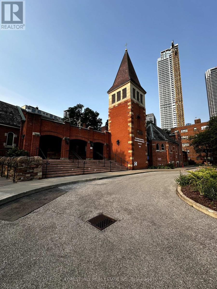 LOWER - 525 BLOOR STREET E, toronto (north st. james town), Ontario