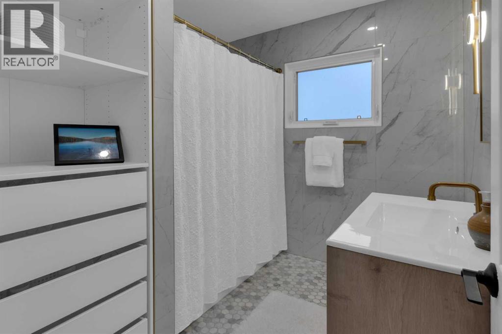 184 Cornwallis Drive Nw, Calgary, Alberta  T2K 1V2 - Photo 14 - A2279742