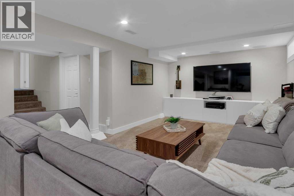 184 Cornwallis Drive Nw, Calgary, Alberta  T2K 1V2 - Photo 20 - A2279742