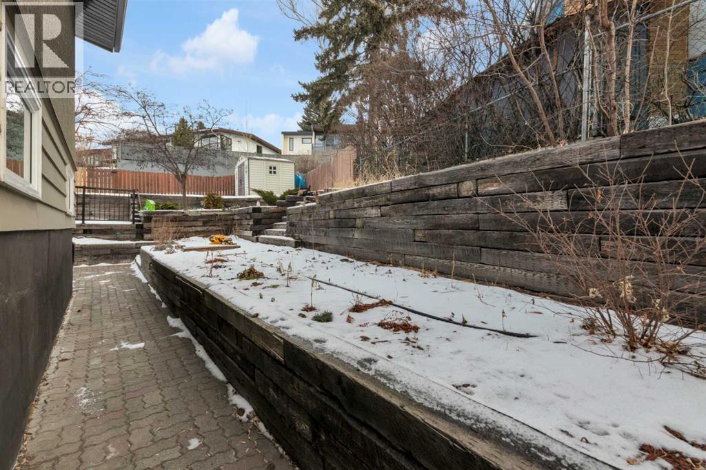 184 Cornwallis Drive Nw, Calgary, Alberta  T2K 1V2 - Photo 26 - A2279742