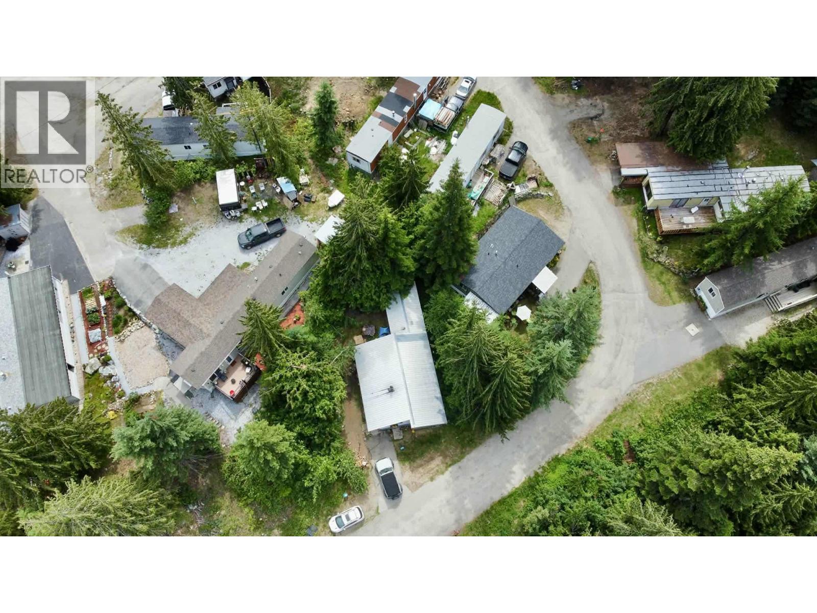 891 Monte Vista Drive Unit# 29, Rossland, British Columbia  V0G 1Y0 - Photo 5 - 10374565