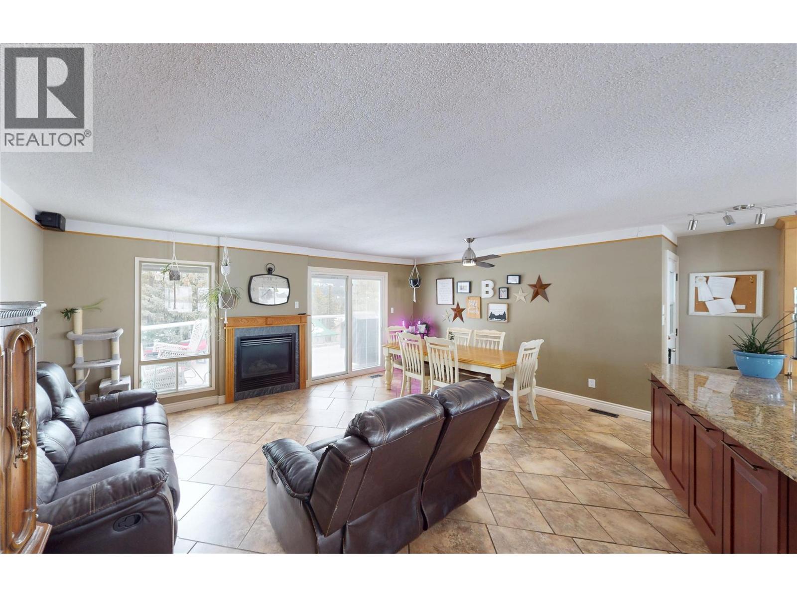 1110 Ash Crescent, Elkford, British Columbia  V0B 1H0 - Photo 13 - 10372848