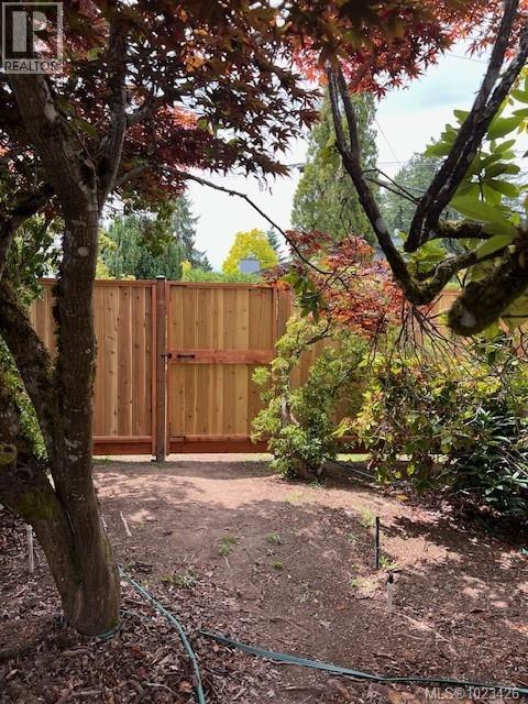710 Greenlea Dr, Saanich, British Columbia  V8Z 6V8 - Photo 33 - 1023426