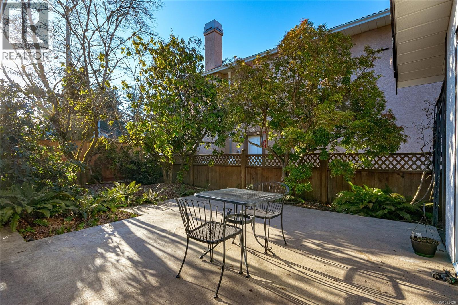 710 Greenlea Dr, Saanich, British Columbia  V8Z 6V8 - Photo 25 - 1023426