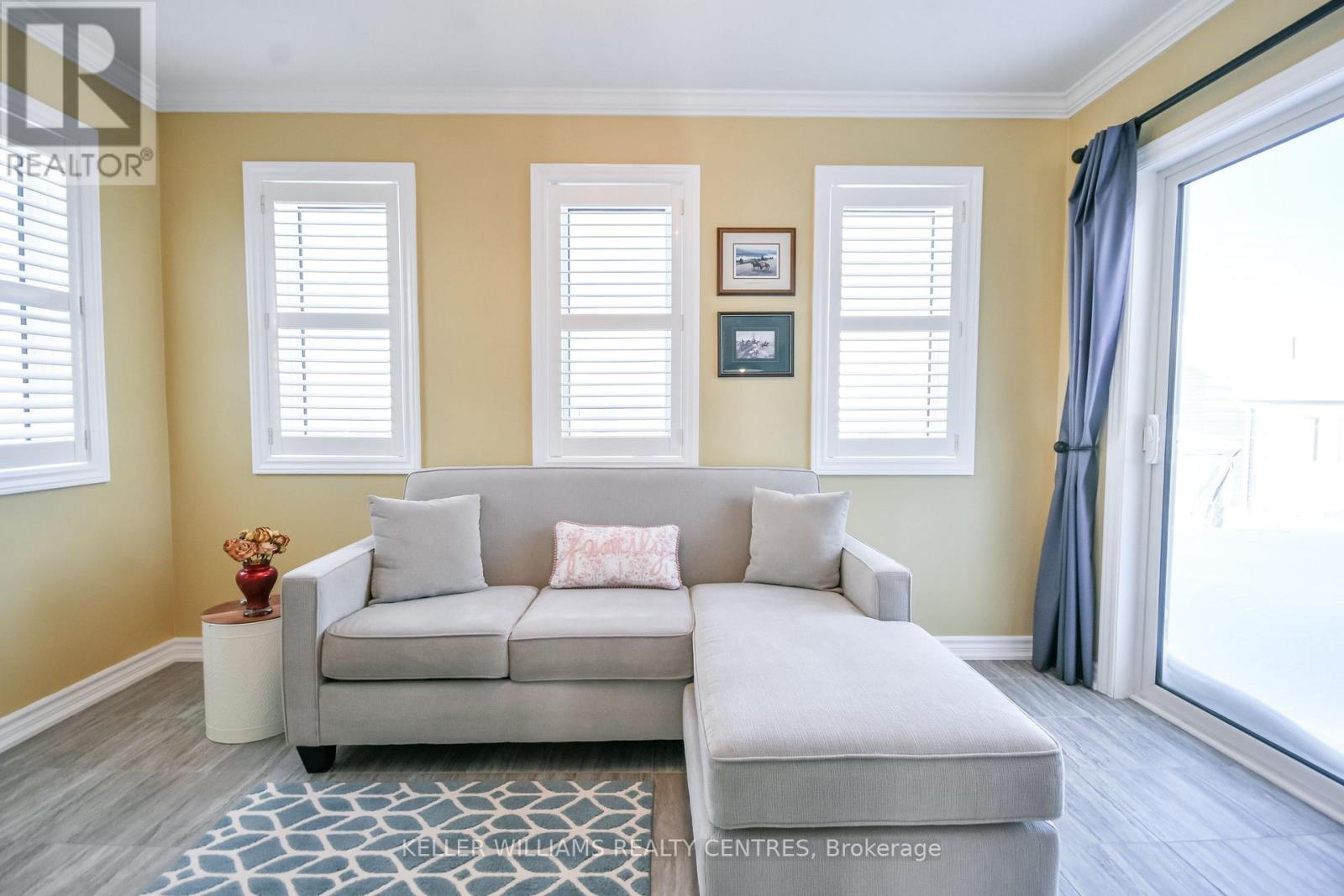 10 Sinclair Crescent, Ramara (Atherley), Ontario  L3V 8K1 - Photo 9 - S12757040