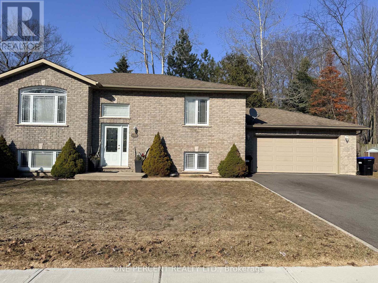 1423 River Road W, Wasaga Beach, Ontario  L9Z 2W5 - Photo 2 - S12757104