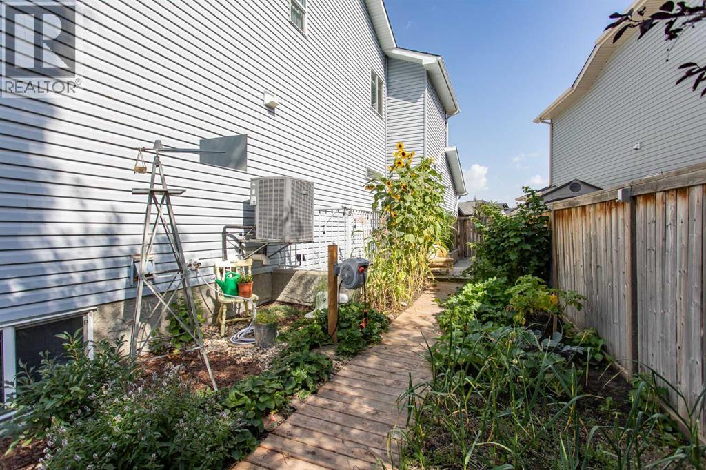 32 Carter Close, Red Deer, Alberta  T4P 0G5 - Photo 46 - A2277036