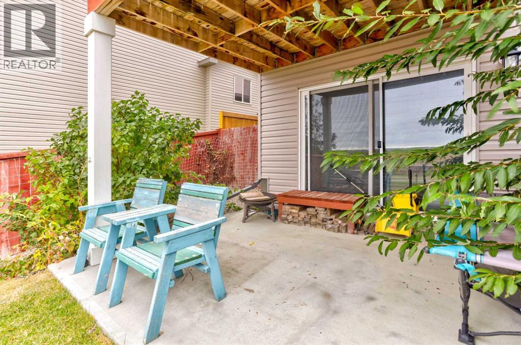 60 Alma Isobell Hodder Crescent N, Lethbridge, Alberta  T1H 7E4 - Photo 6 - A2263112