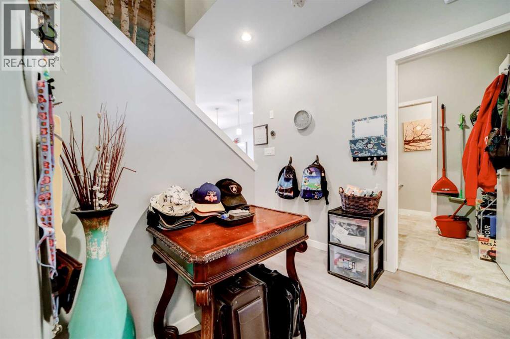 60 Alma Isobell Hodder Crescent N, Lethbridge, Alberta  T1H 7E4 - Photo 10 - A2263112