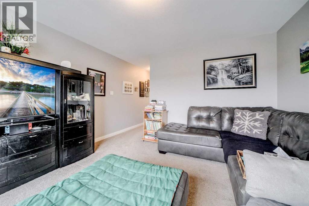 60 Alma Isobell Hodder Crescent N, Lethbridge, Alberta  T1H 7E4 - Photo 32 - A2263112