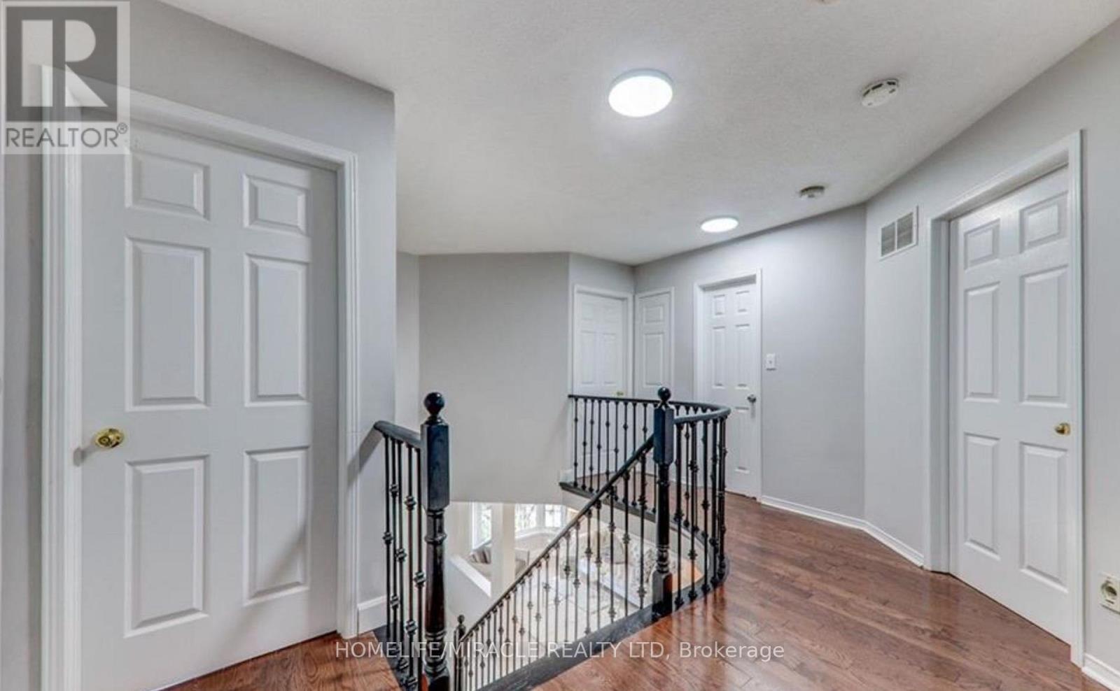 95 Luella Crescent, Brampton, Ontario  L7A 3H5 - Photo 13 - W12741212