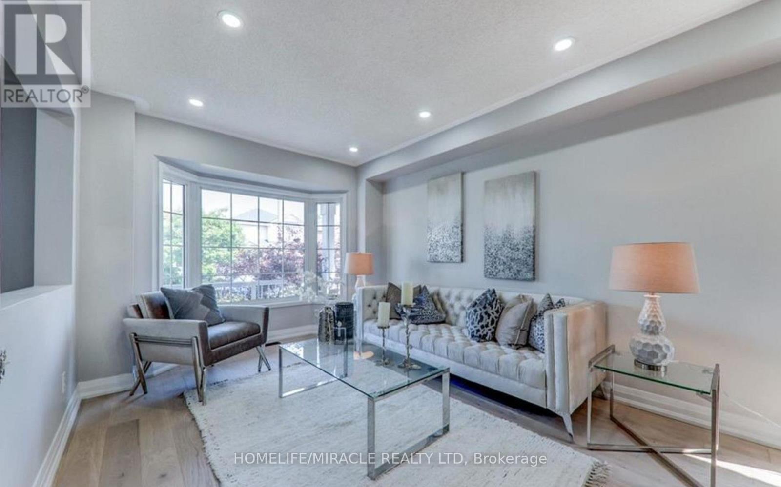 95 Luella Crescent, Brampton, Ontario  L7A 3H5 - Photo 5 - W12741212