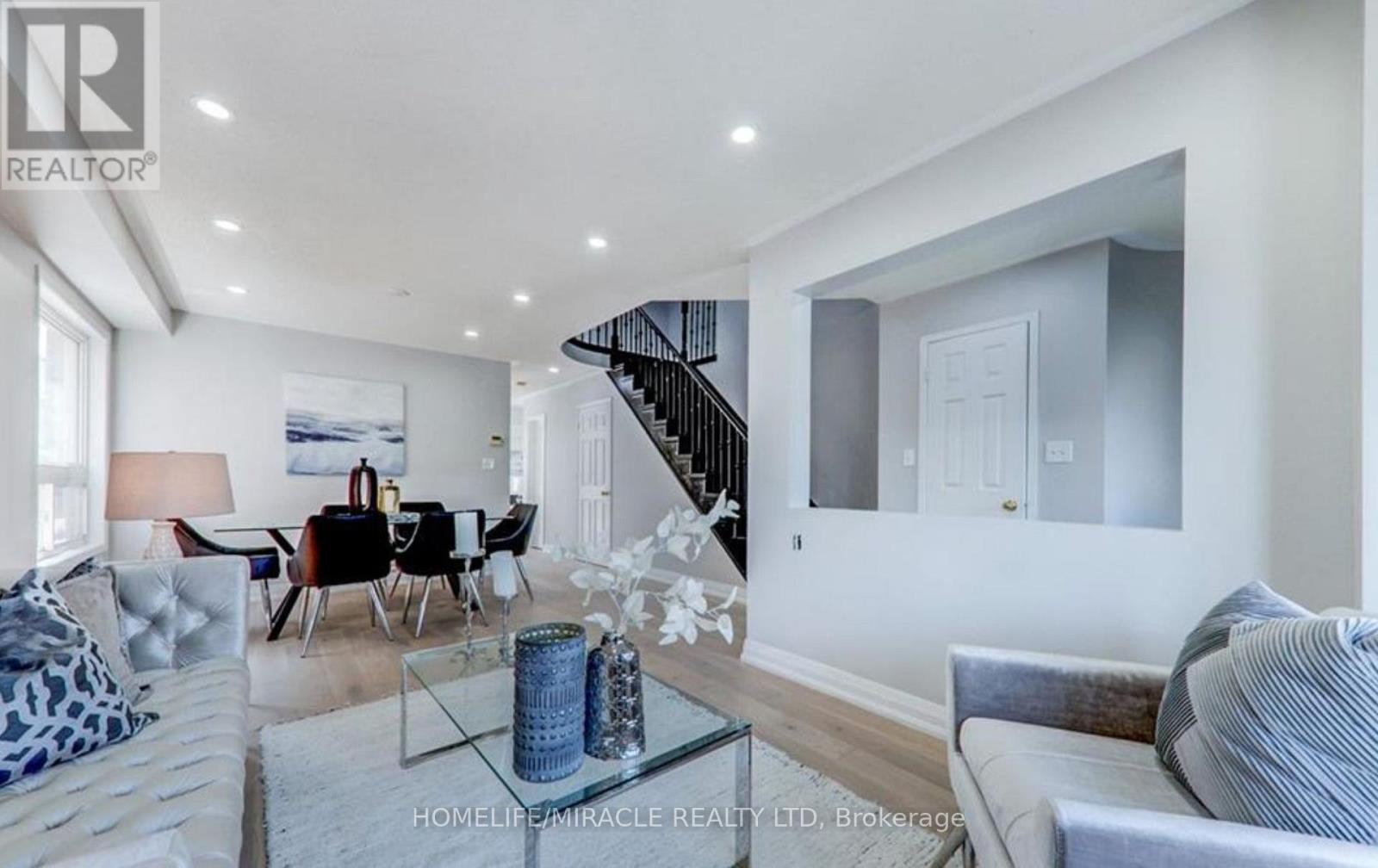 95 Luella Crescent, Brampton, Ontario  L7A 3H5 - Photo 6 - W12741212