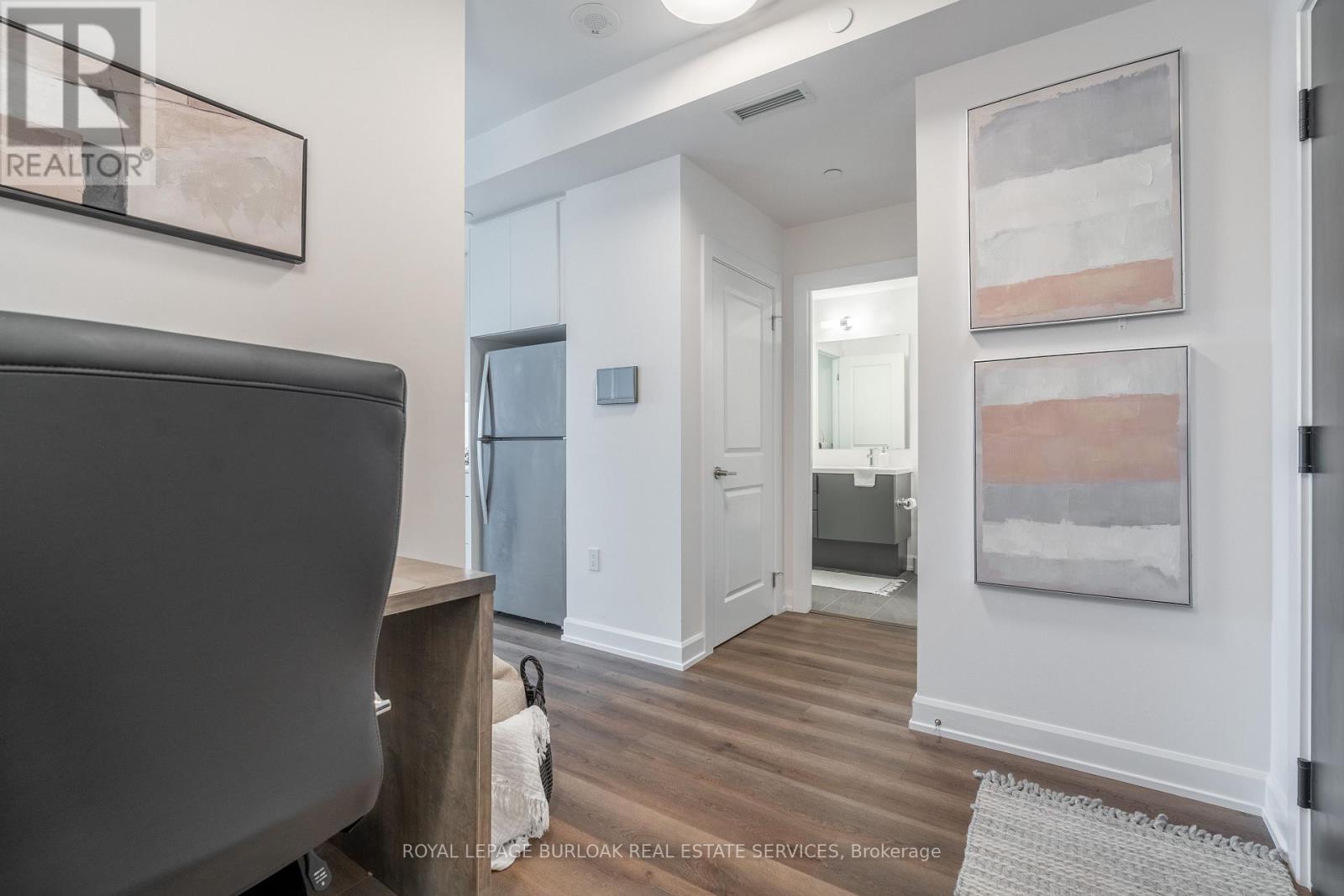 411 - 3200 William Coltson Avenue, Oakville (Jm Joshua Meadows), Ontario  L6H 7W6 - Photo 5 - W12756978