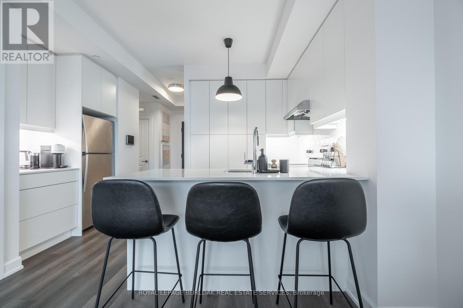 411 - 3200 William Coltson Avenue, Oakville (Jm Joshua Meadows), Ontario  L6H 7W6 - Photo 7 - W12756978