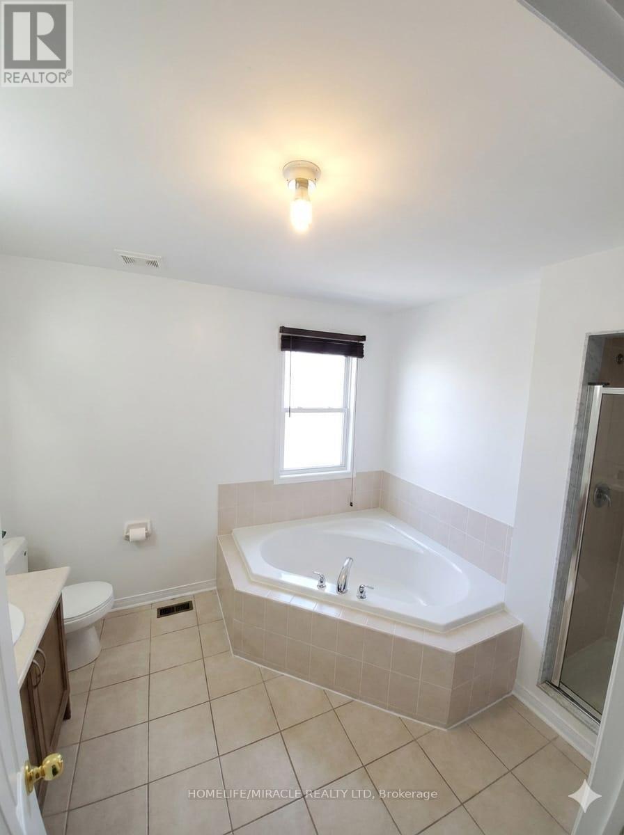 Main - 17 Portrush Trail, Brampton (Credit Valley), Ontario  L6X 0R4 - Photo 10 - W12757020