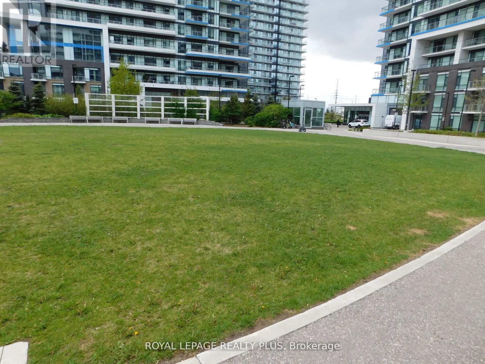 1609 - 2520 Eglinton Avenue W, Mississauga (Central Erin Mills), Ontario  L5M 0Y4 - Photo 8 - W12757026