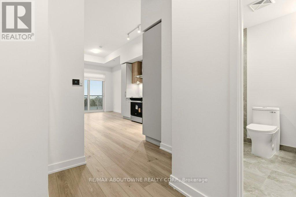 Ph3 - 500 Plains Road E, Burlington (Lasalle), Ontario  L7T 0C8 - Photo 12 - W12757046