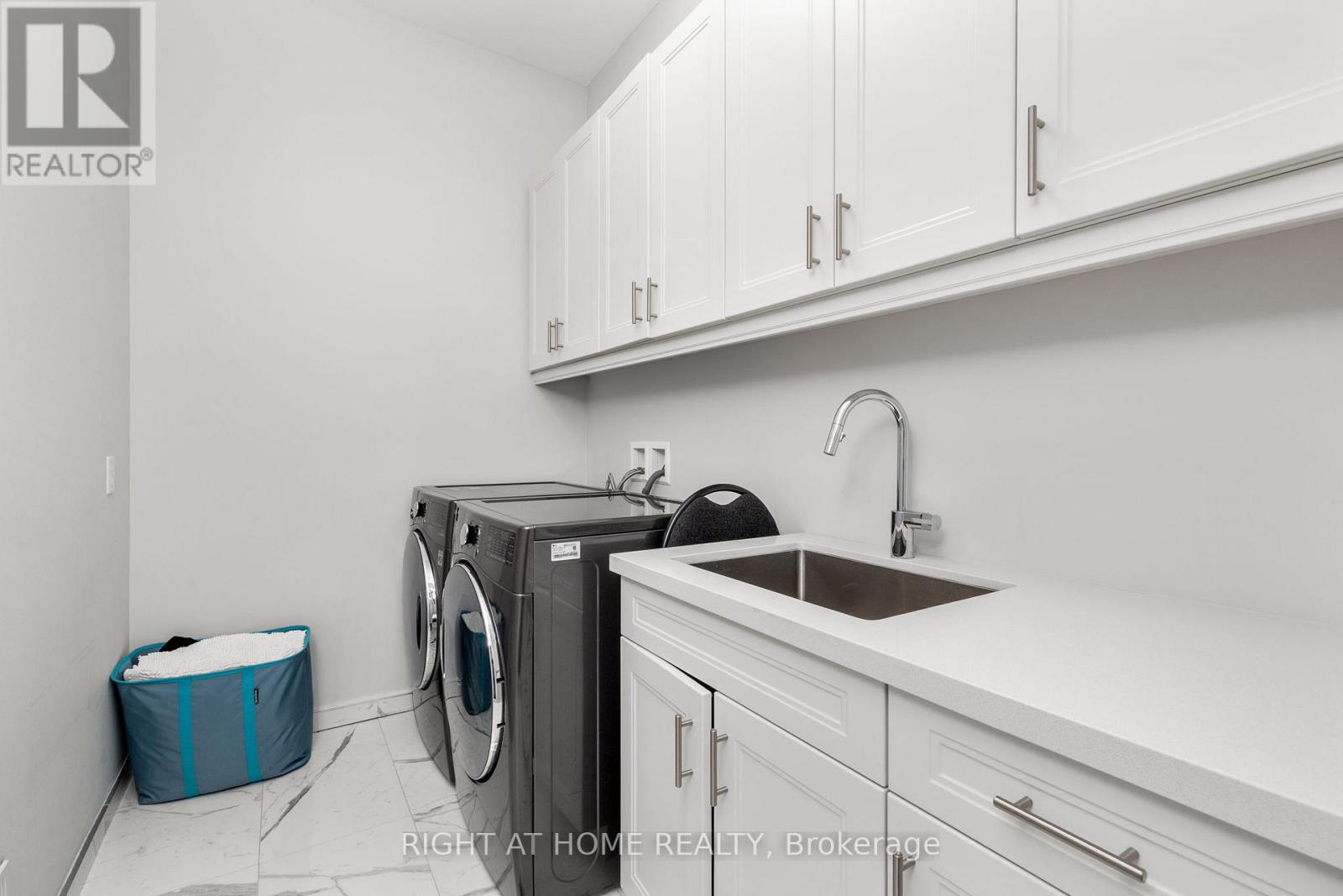 3124 Daniel Way, Oakville (Go Glenorchy), Ontario  L6H 0V1 - Photo 39 - W12757160