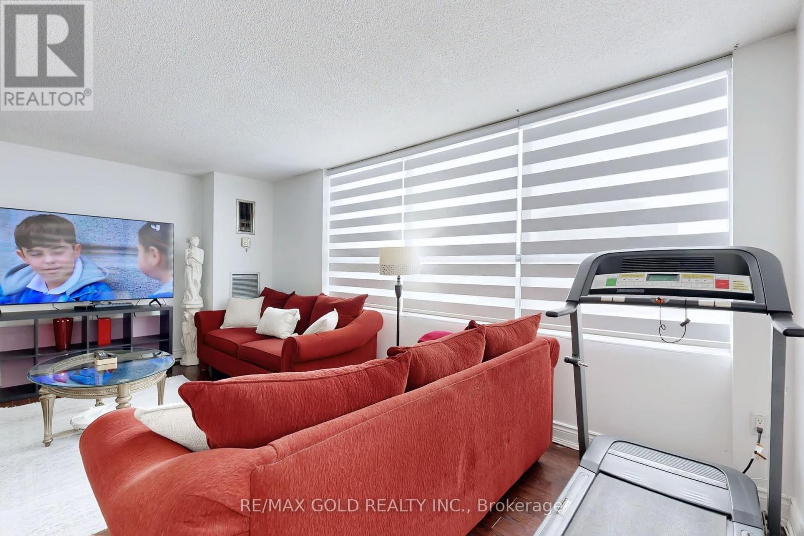 711 - 40 Panorama Court, Toronto (Mount Olive-Silverstone-Jamestown), Ontario  M9V 4M1 - Photo 11 - W12757188