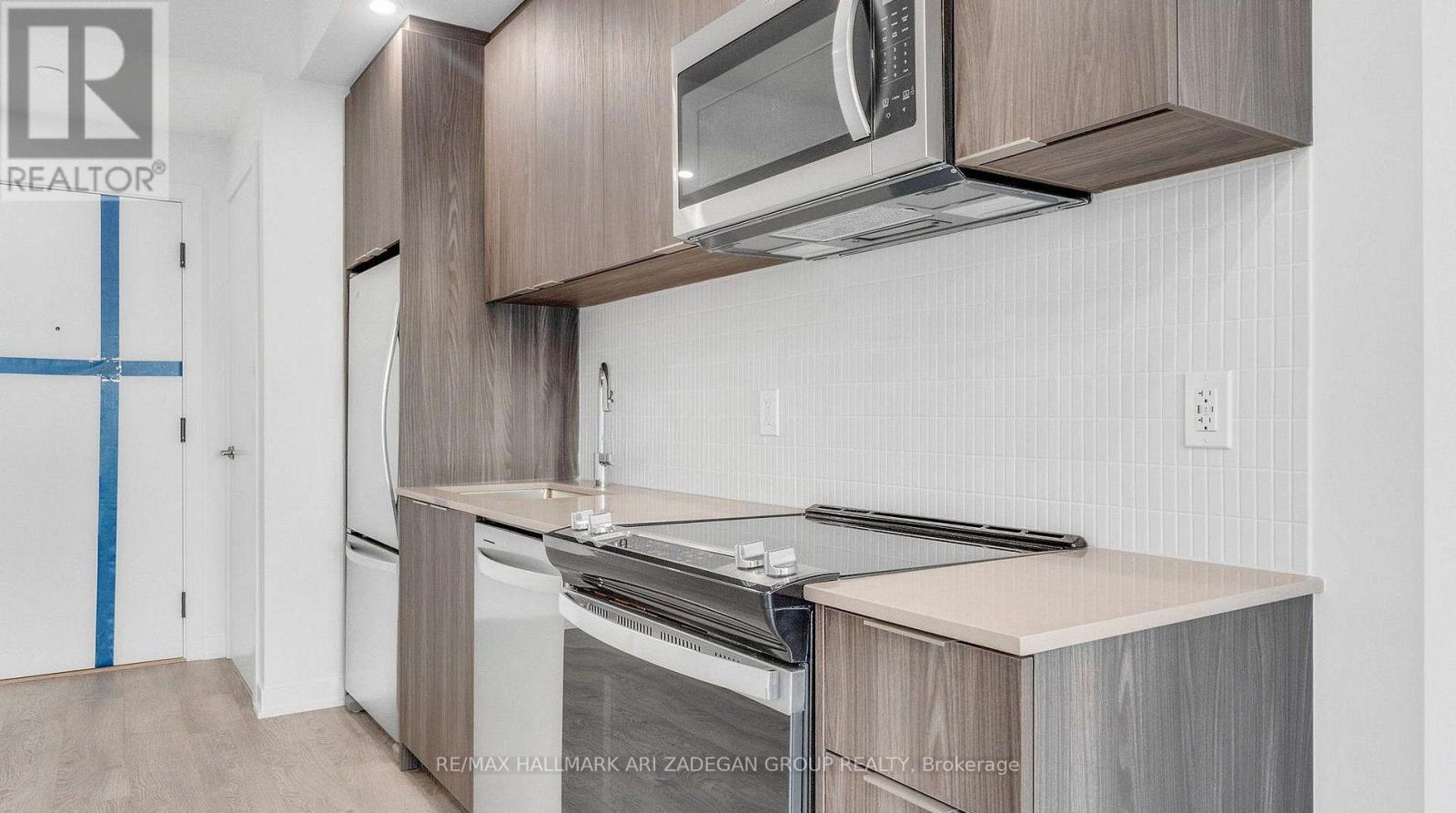 409 - 720 Whitlock Avenue, Milton, Ontario  L9E 2B5 - Photo 11 - W12757214