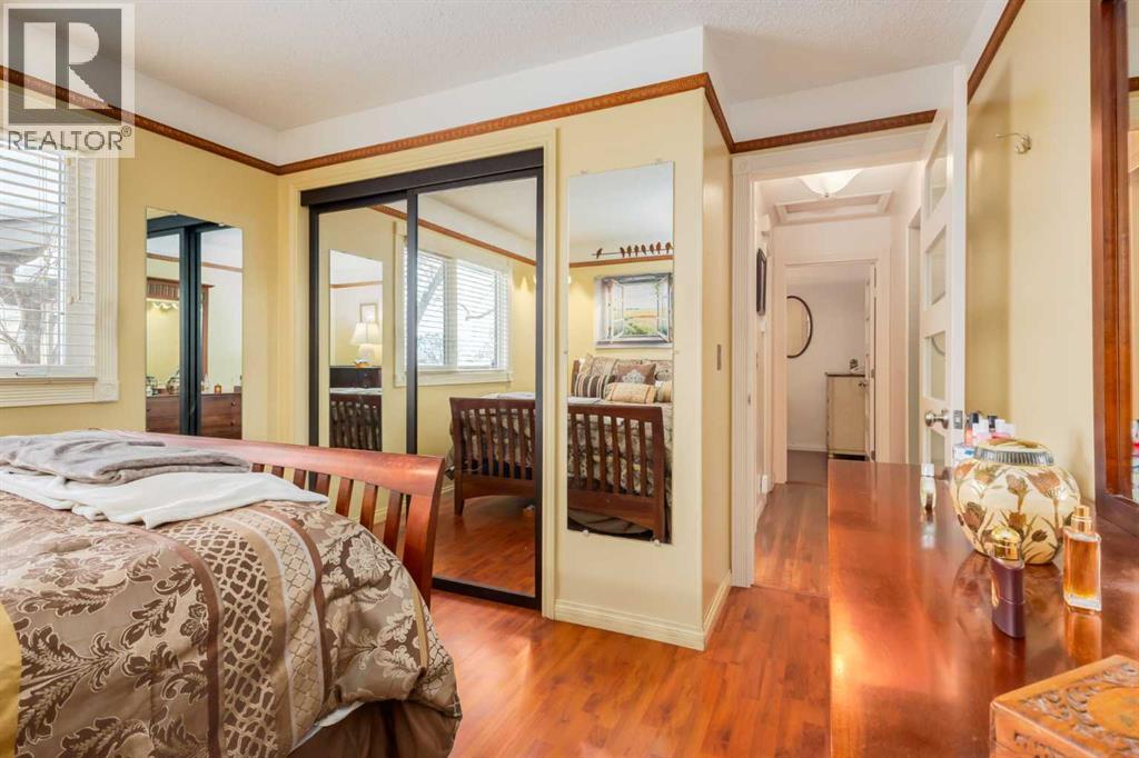 21 Midridge Green Se, Calgary, Alberta  T2X 1C9 - Photo 15 - A2278195