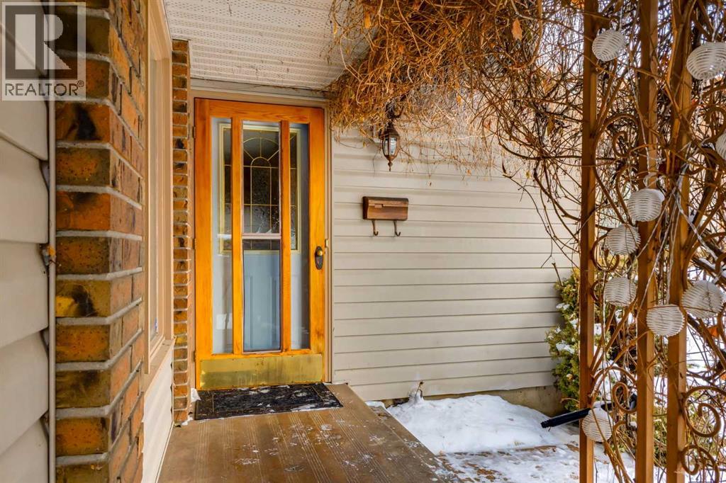 21 Midridge Green Se, Calgary, Alberta  T2X 1C9 - Photo 35 - A2278195