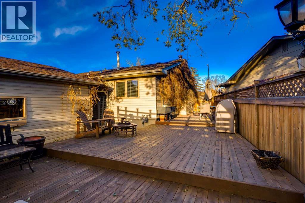 21 Midridge Green Se, Calgary, Alberta  T2X 1C9 - Photo 38 - A2278195