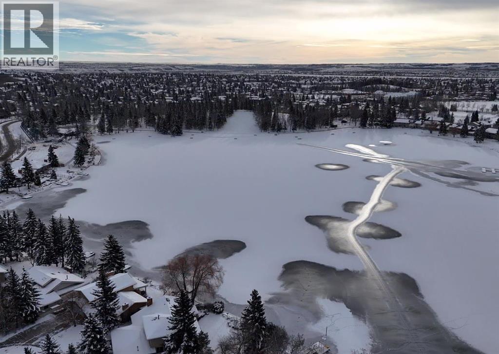 21 Midridge Green Se, Calgary, Alberta  T2X 1C9 - Photo 46 - A2278195