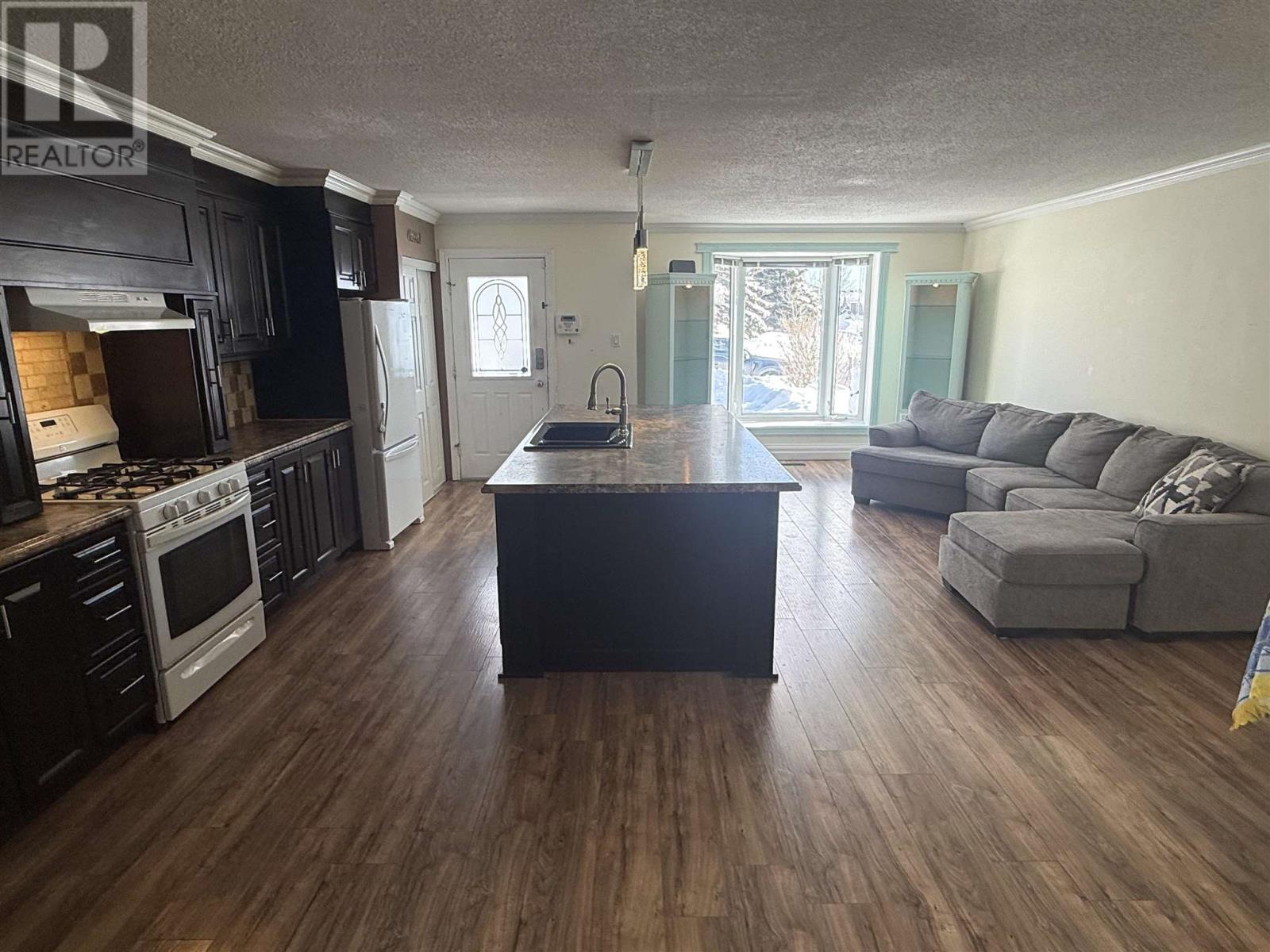 104 Taylor Blvd, Elliot Lake, Ontario  P5A 3K2 - Photo 14 - SM260168