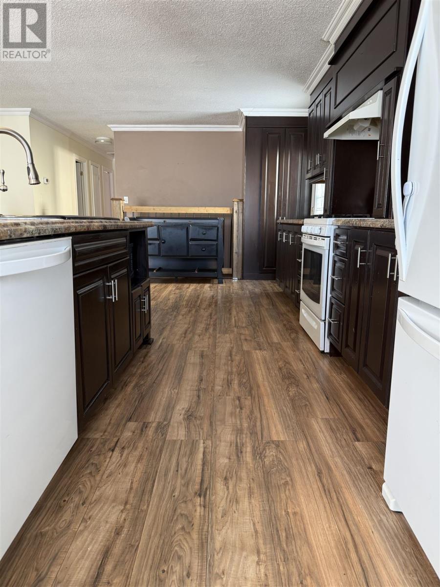 104 Taylor Blvd, Elliot Lake, Ontario  P5A 3K2 - Photo 17 - SM260168