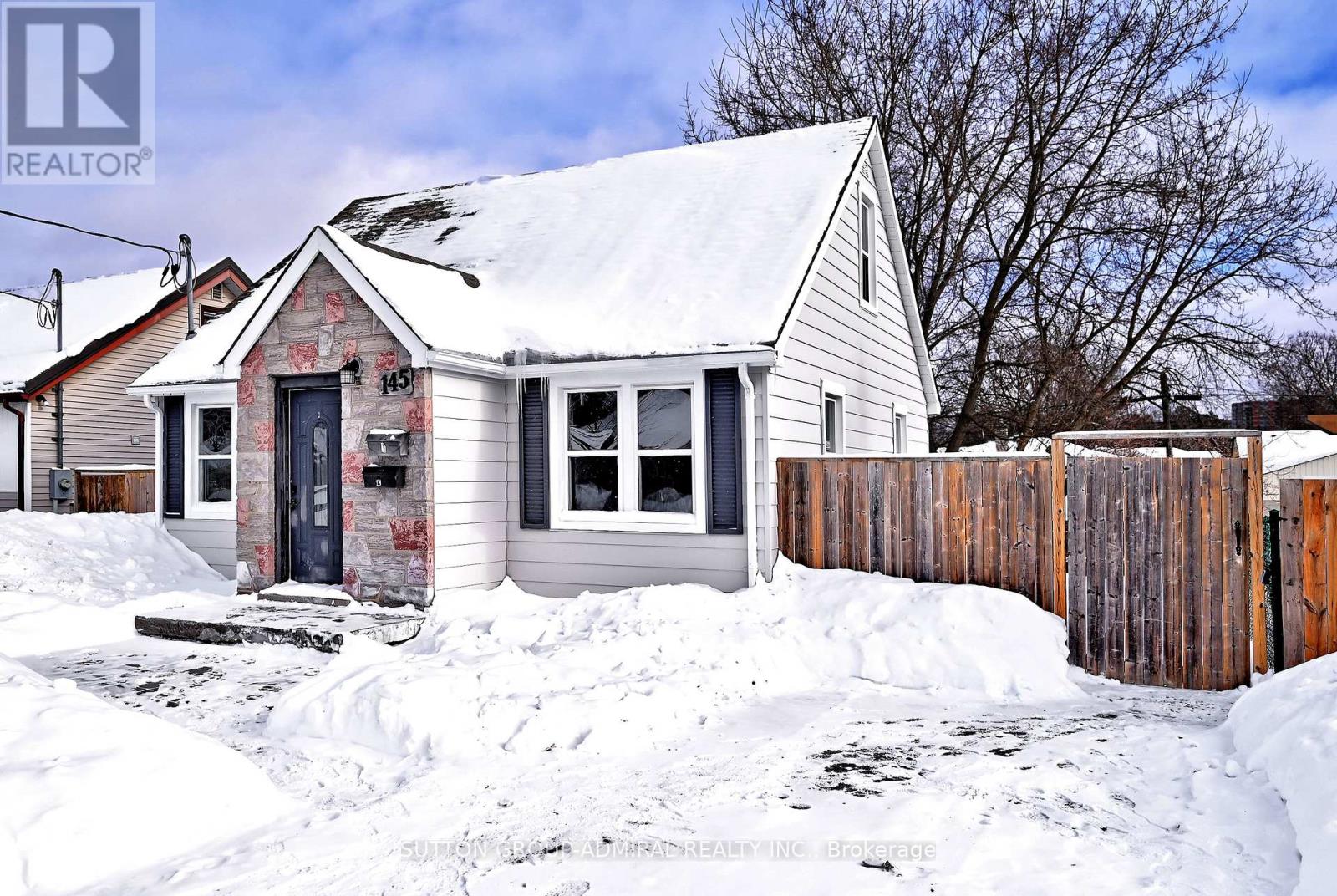 145 Ninth Avenue, Kitchener, Ontario  N2C 1T1 - Photo 2 - X12756806