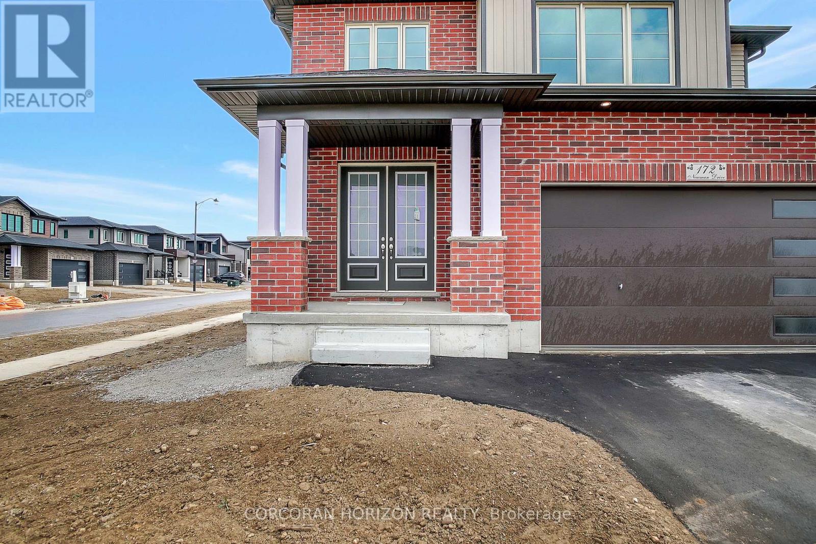 61 - 172 Newman Drive, Cambridge, Ontario  N1S 0C5 - Photo 3 - X12756914