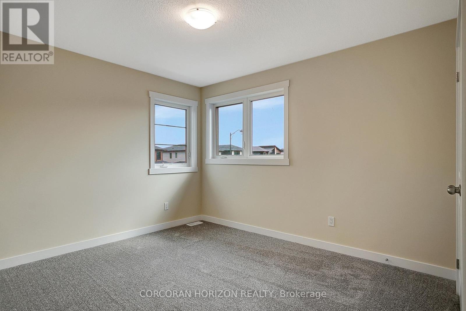 61 - 172 Newman Drive, Cambridge, Ontario  N1S 0C5 - Photo 30 - X12756914