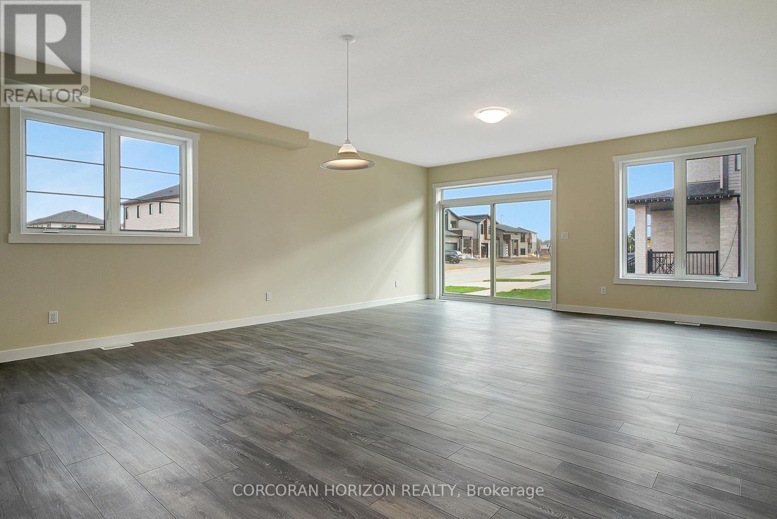 61 - 172 Newman Drive, Cambridge, Ontario  N1S 0C5 - Photo 8 - X12756914